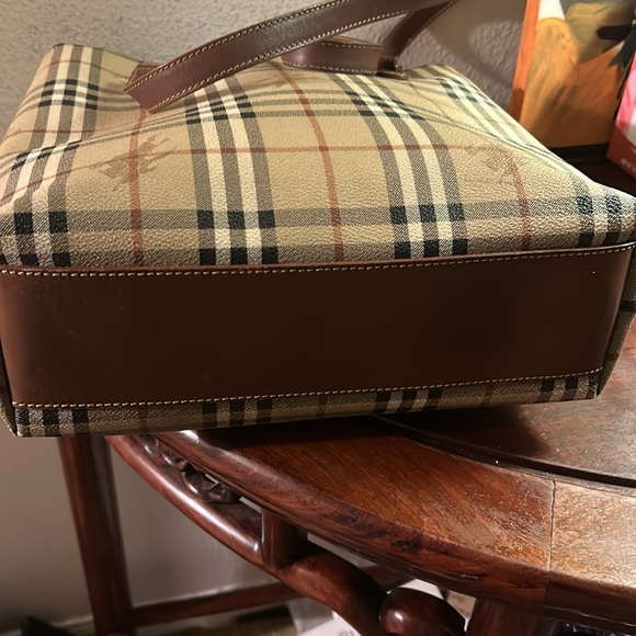 Burberrys Vintage Tote Bag - Picture 3 of 11